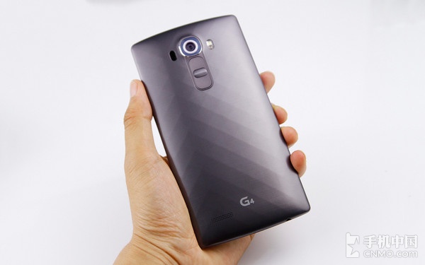 獨特的纖薄微彎曲設計_LG G4第4張圖