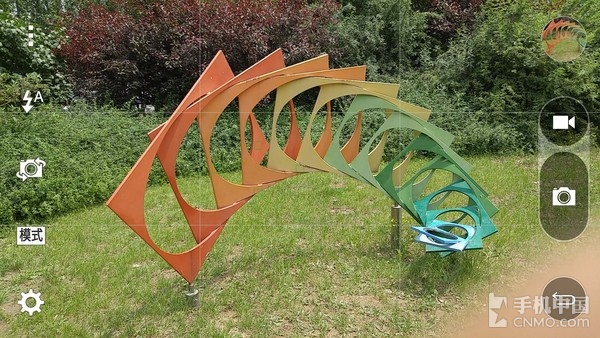 1600萬像素F1.8主攝像頭_LG G4第3張圖