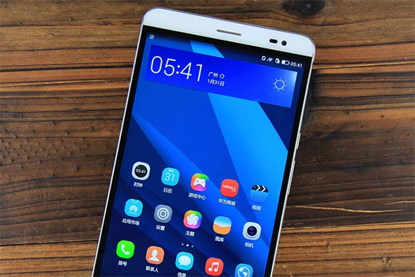 出游兼職當導航 高人氣巨屏手機推薦