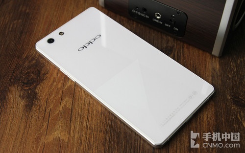 獨特的外觀設計_三星G9200第2張圖