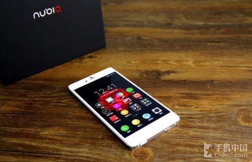 最高不超2500元 好用不貴的旗艦機(jī)盤(pán)點(diǎn)第1張圖