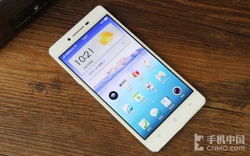 獨特的外觀設計_<a href=/tags/46-0.html target=_blank class=infotextkey>三星</a>G9200第1張圖