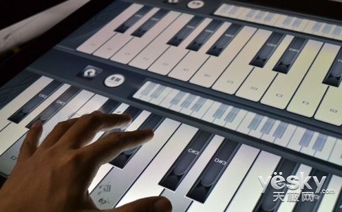 獨特可折疊一體機 聯想A720報10999元