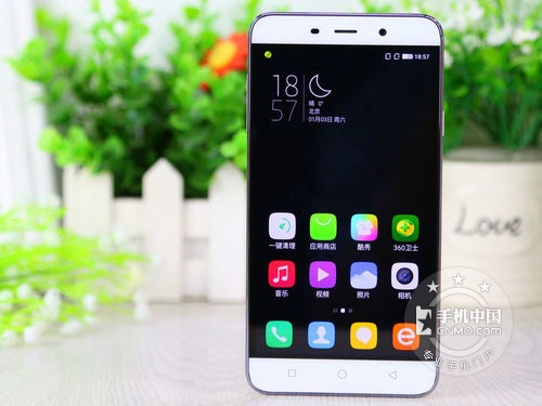 你方唱罷我登場 細數近期發布智能強機