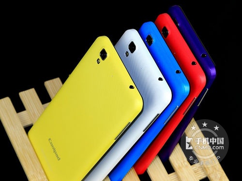 5.5英寸大屏娛樂機_華碩飛馬X002第2張圖