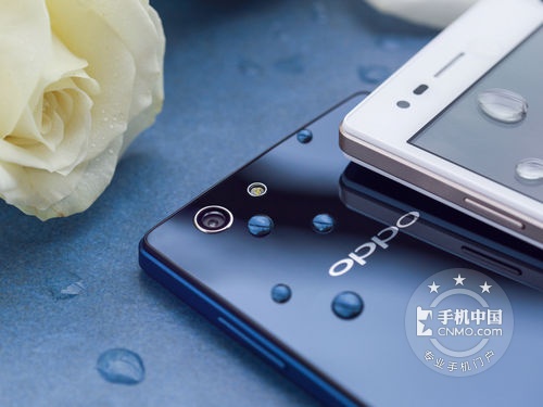 出彩的流光鏡面機身_華碩飛馬X002第2張圖