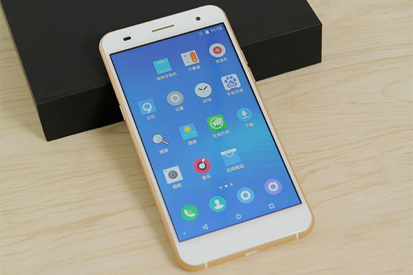 藍魔手機領銜 2015雙面玻璃智能機推薦