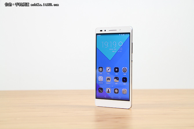 黃牛終于松口 榮耀7現(xiàn)貨直降一百2098元