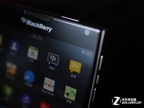 酷似護(hù)照的手機(jī) 港黑莓Passport迫近3K