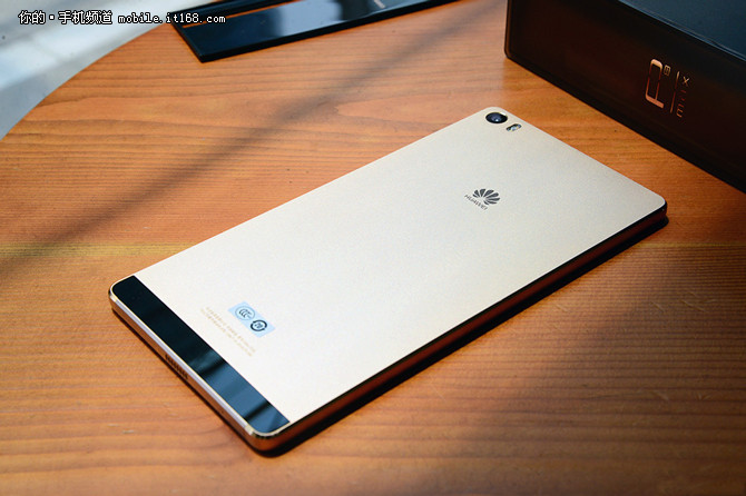 大屏商務機新選擇 華為P8max現貨3745元