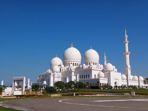 涉足拍照手機?華碩放出新品發布會邀請函