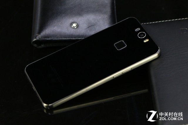 Gigaset ME pro:旗艦內心的典雅之作