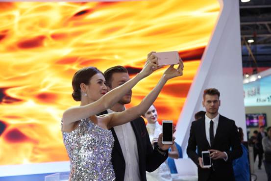 vivo參展中國移動全球合作伙伴大會  