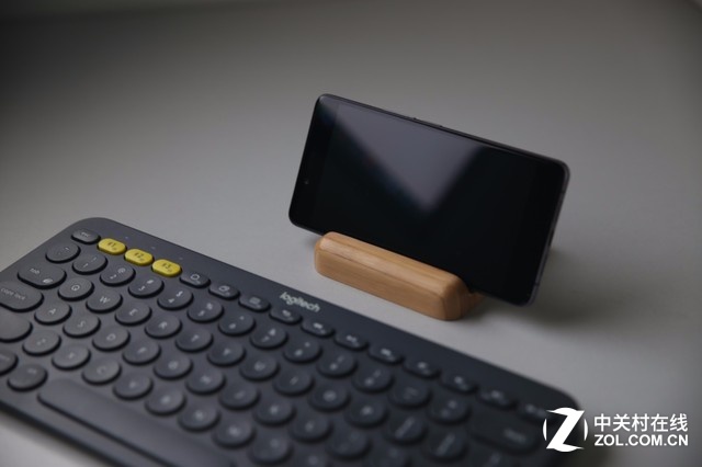 12.10開售 一加手機X暗夜黑版唯美圖賞