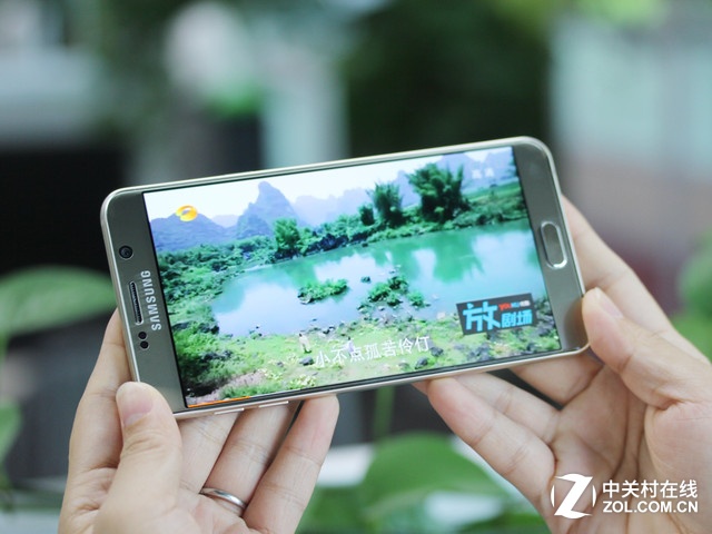 三星領(lǐng)銜旗艦耗電對比 FOTA升級能耗低