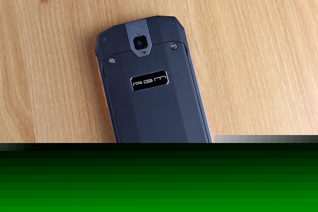 水土不“服” AGM A1三防旅行手機評測