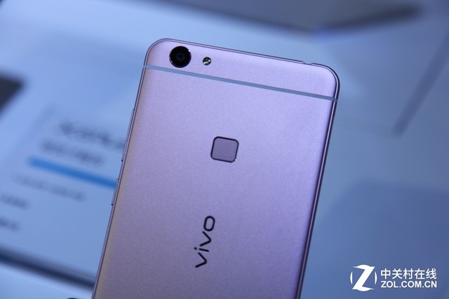 vivo參展移動全球大會 X6&X6Plus受追捧