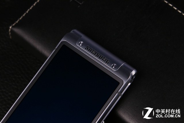 越覽天地 豪氣十足 三星W2016真機圖賞