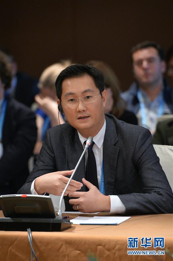 畫面太美！雷軍/馬云/李彥宏/馬化騰穿上西裝后