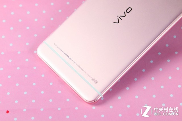 粉嫩迷人 玫瑰金版vivo X6Plus真機圖賞