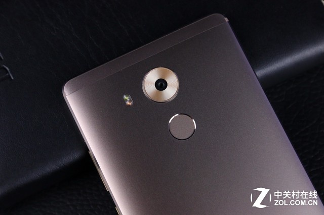 精湛設計與工藝 華為Mate8摩卡金版圖賞