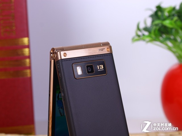 最奢華的商務(wù)四核 三星W2014難破萬(wàn)元關(guān) 