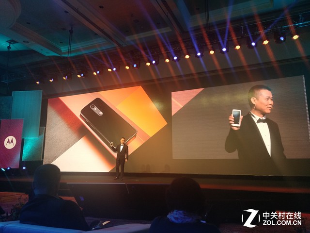 售價(jià)5288元 防碎屏旗艦Moto X 極發(fā)布