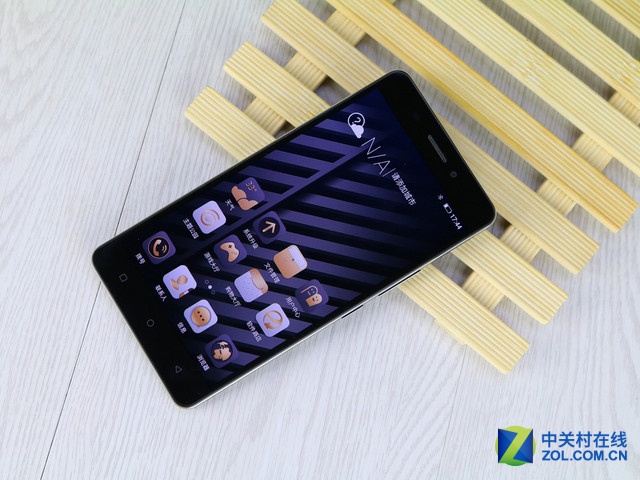 挑戰續航極限 全網通金立M5僅售2299元