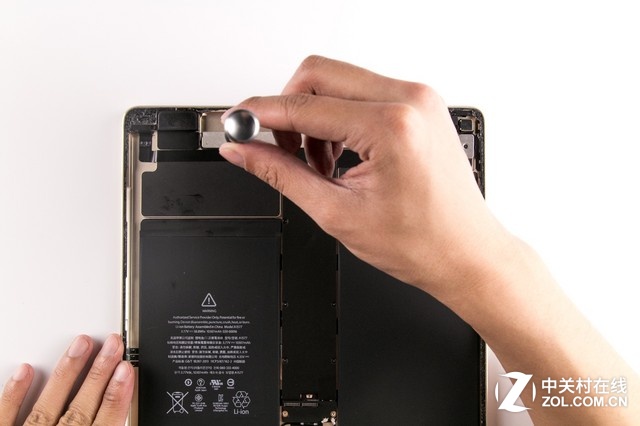 苛求對稱之美 iPad Pro拆解百圖賞析