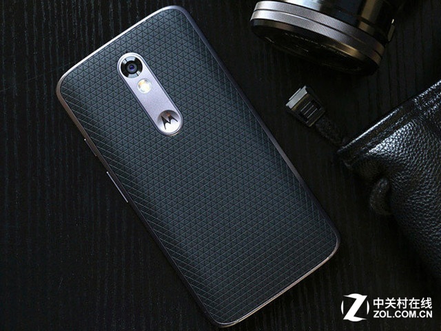 千呼萬(wàn)喚試出來(lái) Moto終將支持指紋識(shí)別