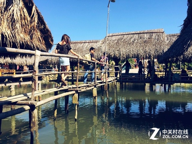 第一站直接來到了迦南島，其地處會安秋盆河對岸，在會安Bach