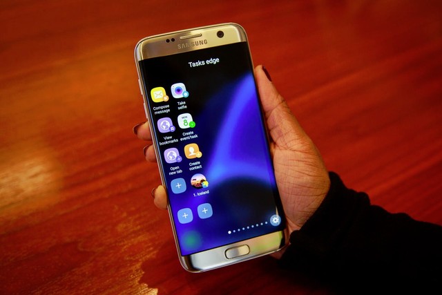 豐富曲面功能 三星Galaxy S7 Edge真機(jī)圖賞