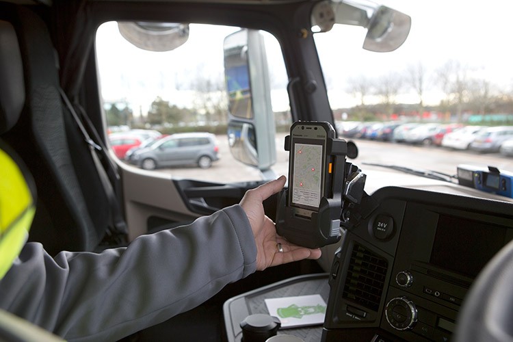 搭物聯網版Win10 松下FZ-F1手機展示