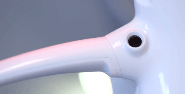 感受逆天黑科技:大疆Phantom 4搶先看