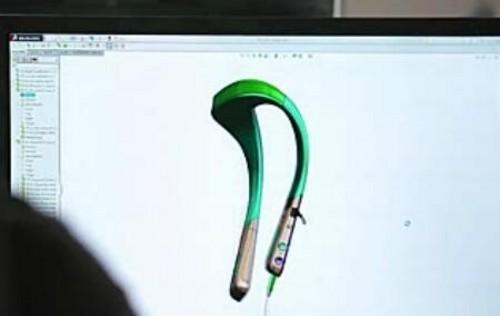 豐田開發(fā)穿戴設(shè)備 幫助盲人看清前路