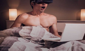 AV公司改拍VR小電影了？VR圖謀顛覆色情業