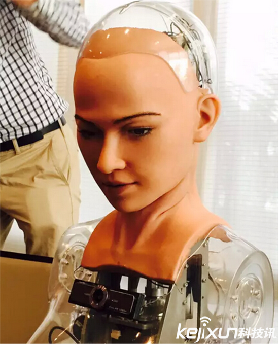 機(jī)器人宣誓要消滅人類:我們?cè)撊绾螒?yīng)對(duì)?