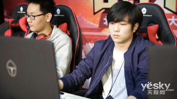 離冠軍只差一步 雷神杯校園電競半決賽