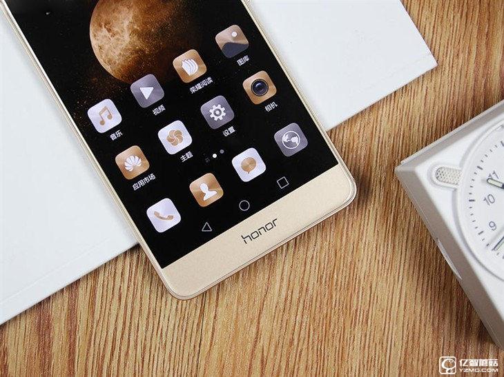 華為榮耀V8評測：極致科技集大成者 內斗華為P9？