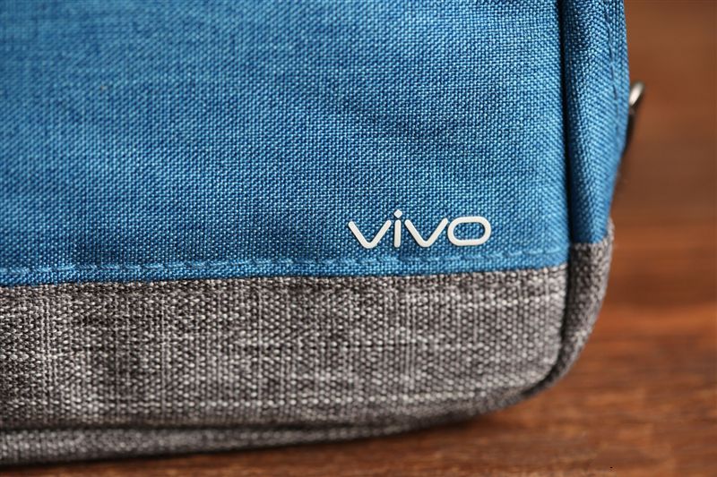 6G內存+驍龍820+雙曲面屏!vivo Xplay5旗艦版評測