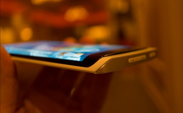 蘋果剛剛拿到曲面屏專利 iPhone 7無緣