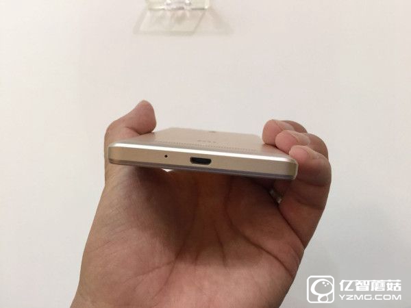 小米又發(fā)大招了!聯通定制手機紅米3X僅899元