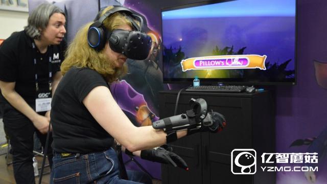 想在VR世界中更愉快的玩耍?來(lái)看看這款VR手套