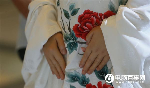 中國最美女機器人亮相：古色古香 美艷動人！