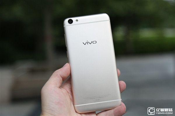 vivo X7和OPPO R9哪個好?vivo X7與OPPO R9區別對比