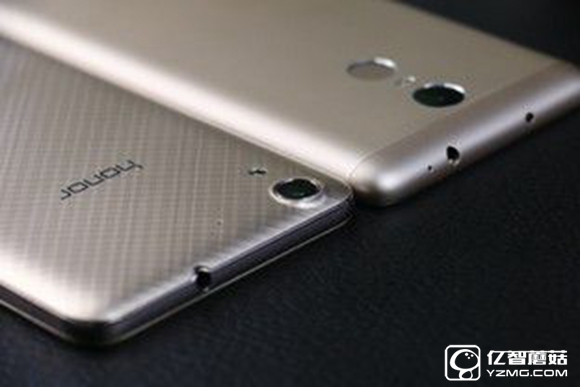 尖phone對決：榮耀5A PK 紅米Note 3（暫不發布） 