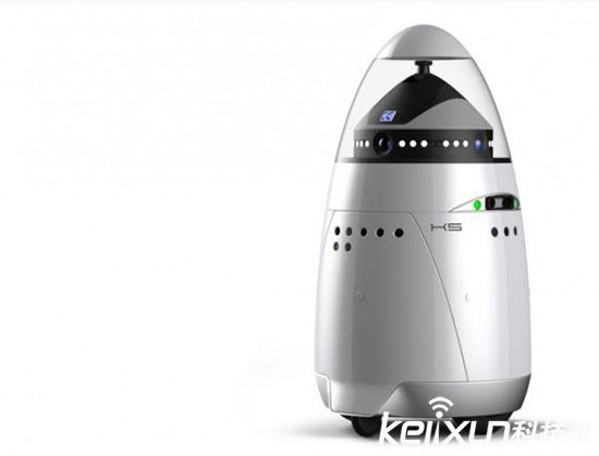 機(jī)器人保安萌萌噠 好像星戰(zhàn)的R2機(jī)器人