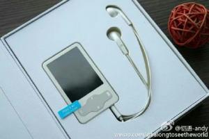 魅族MX6發布會邀請函驚現兩大絕版神機