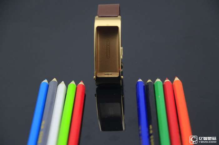 華為手環(huán)B3深度評測 甩小米手環(huán)2好多條街