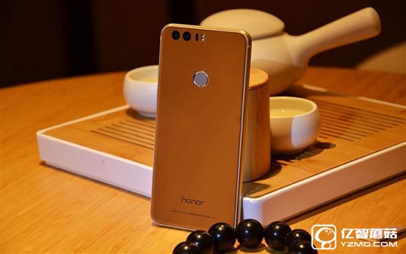 魅族MX6和榮耀8哪個好?榮耀8和魅族MX6區(qū)別對比